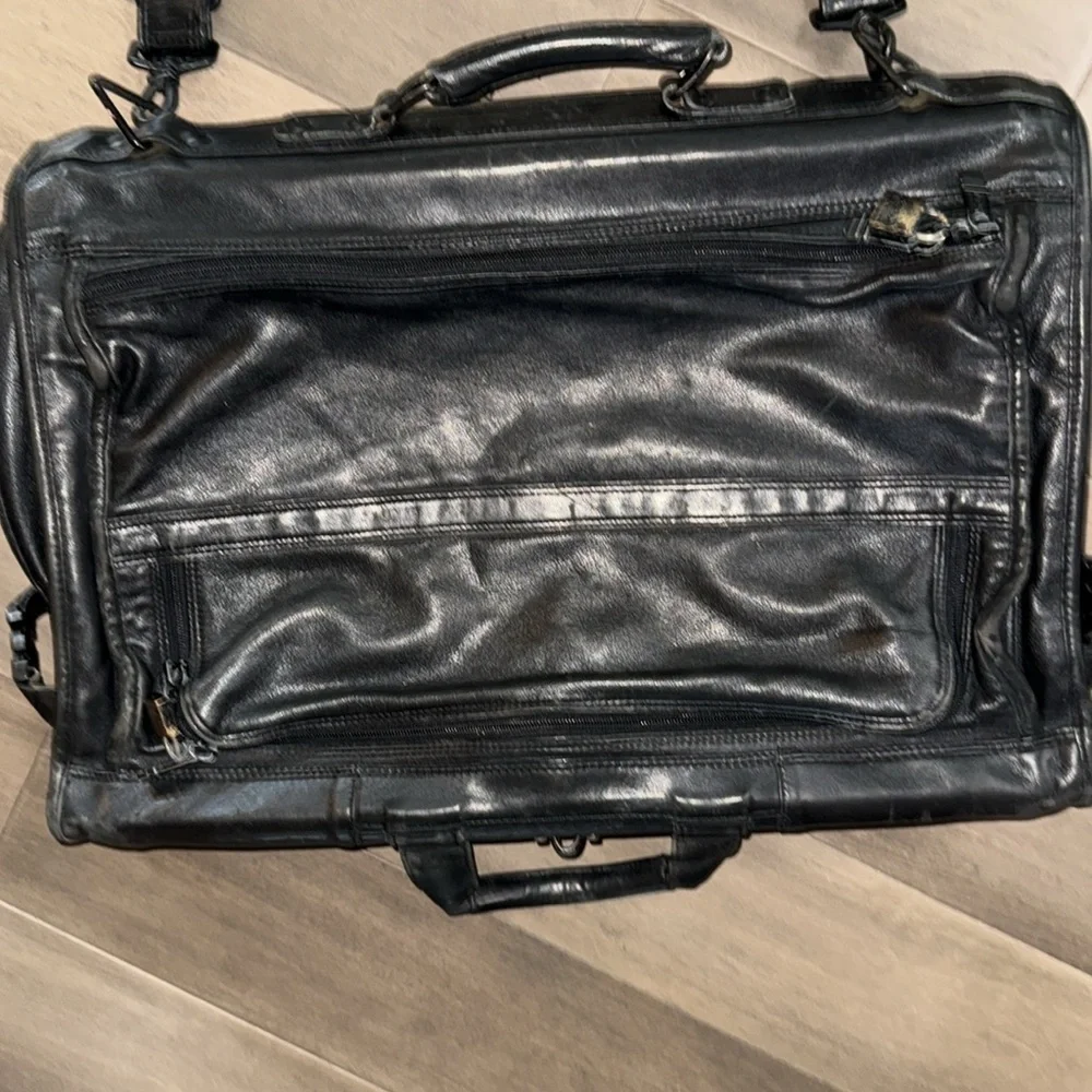 TUMI Vintage Black Leather Garment/ Suit Tri Fold Expandable Travel Bag